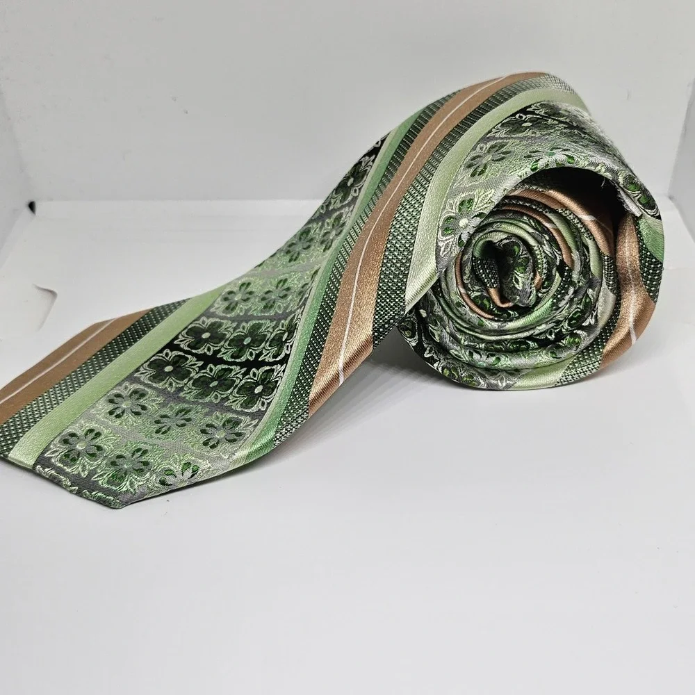 Vintage Necktie Green Bronze 100% Silk Striped Floral Medallion Textured 3x58